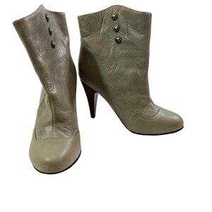 Hers ankle boots women's 38 US 7.5 gray taupe leather heeled booties